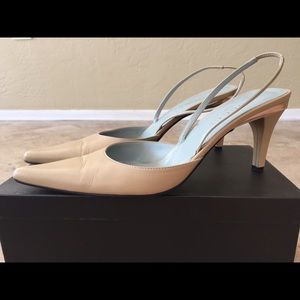 Classic Gucci cream color leather heels 8.5